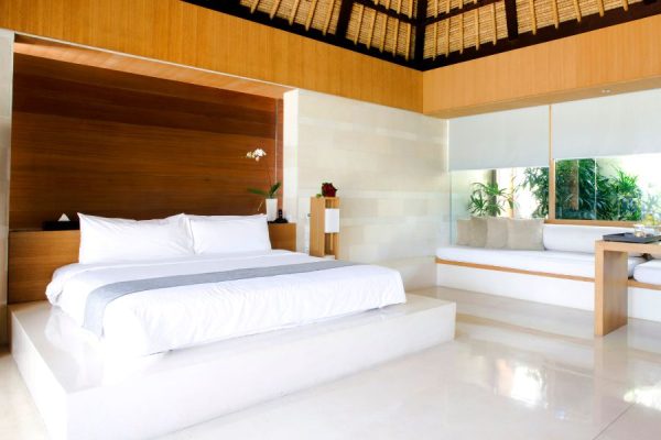 The Timberline l King Bed